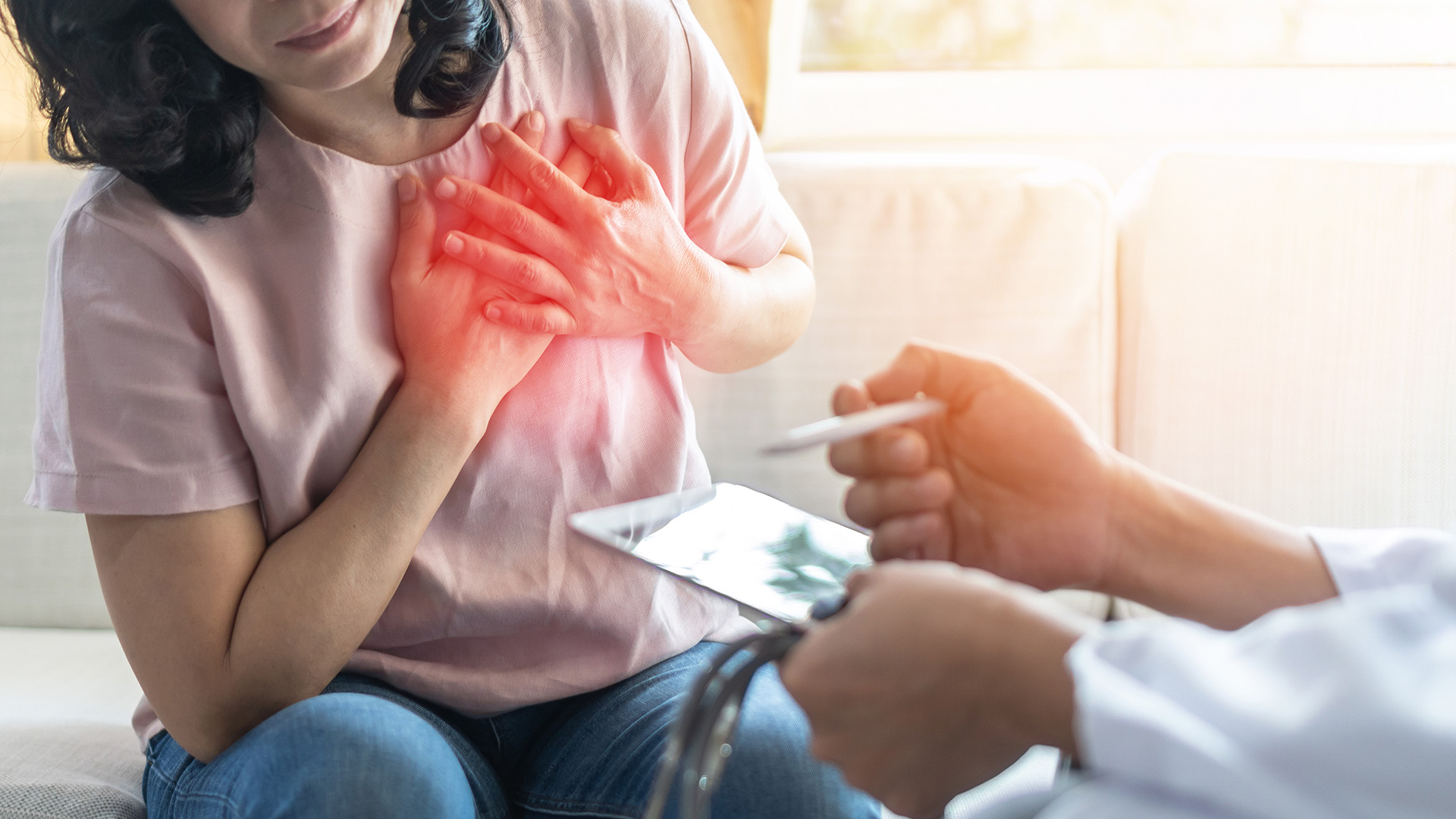 Chest,Pain,Illness,Causing,Heart,Attck,And,Stroke,Risk,In